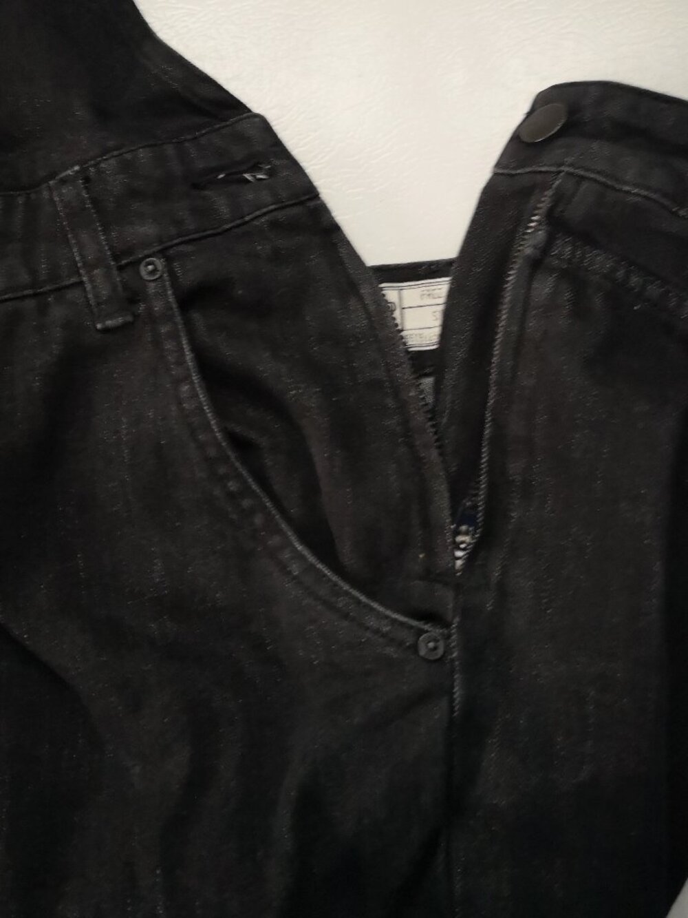 Free People Ladies Size 31 Black Denim Adjustable Straps 1 Pocket Bib Overalls - Picture 11 of 14